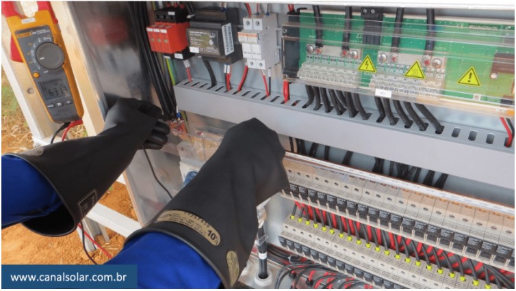 Comissionamento de usinas solares e sistemas fotovoltaicos