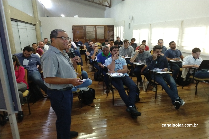 Dirceu Ferreira: 'Qualificação profissional é fundamental para o sucesso da energia solar'