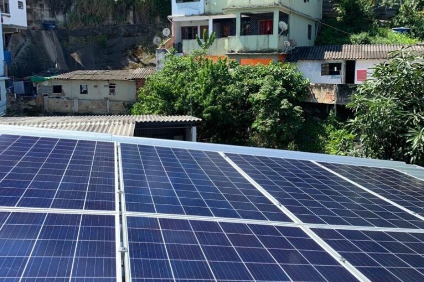 Brasil terá primeira cooperativa de energia solar em favela do RJ