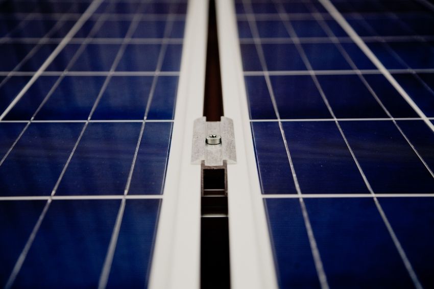 Maravilha (SC) entrega ordem de serviço para projeto de energia solar