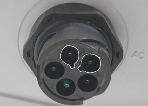 Conector CA do inversor