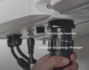 Conexão CA do Synergy Manager ao inversor