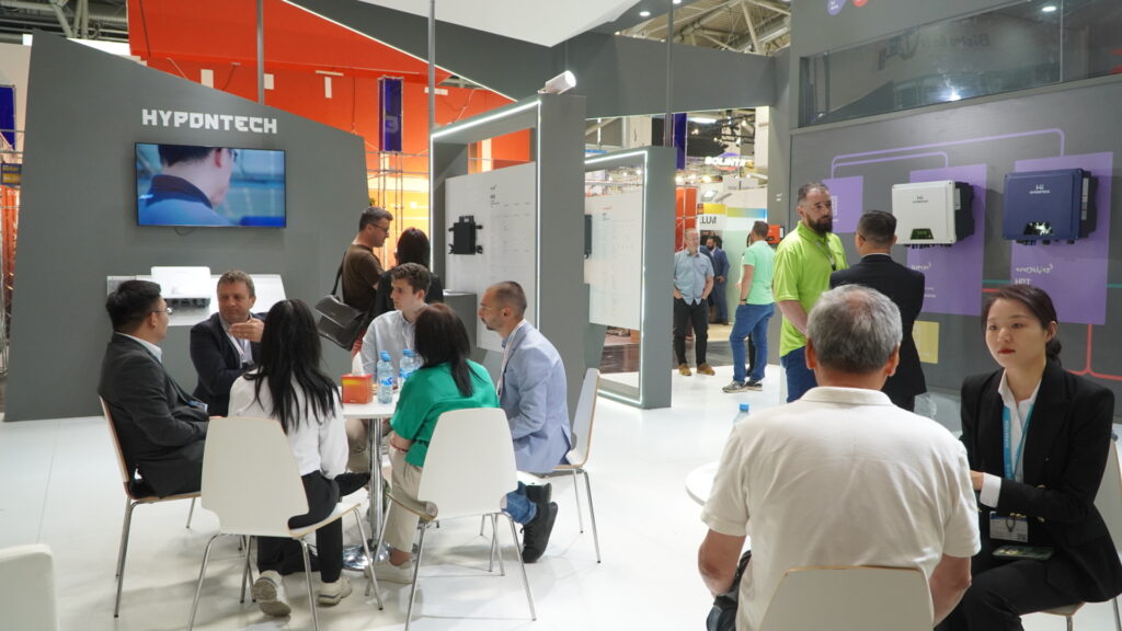 Estande da Hypontech na Intersolar Europe. Foto: Divulgação