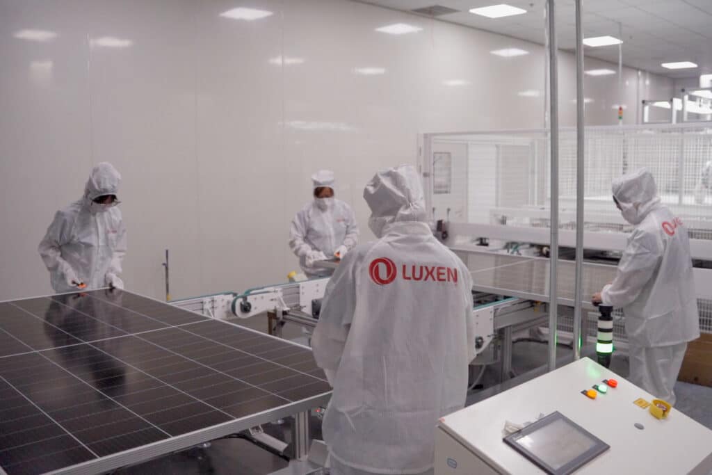Luxen expandiu o portfólio de módulos com tecnologia TOPCon N-Type. Foto: Luxen Solar/Divulgação