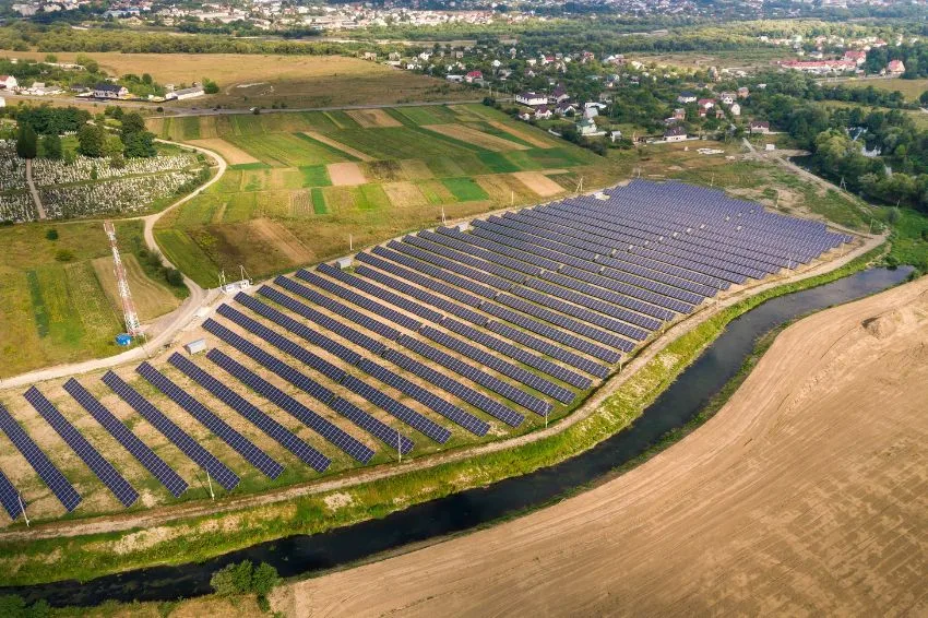 Geração solar centralizada cresce 50% na primeira quinzena de janeiro