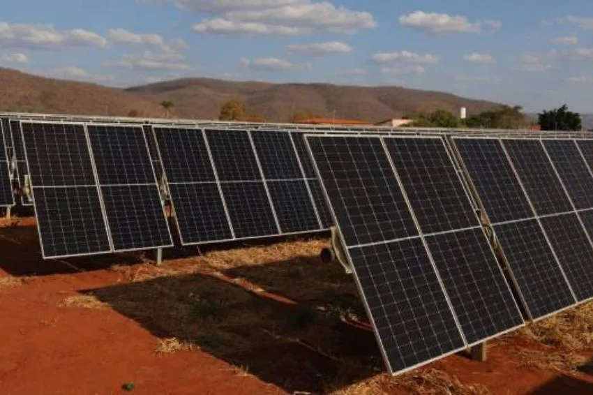 Energia solar em MG supera capacidade dos três maiores geradores fósseis do Brasil 
