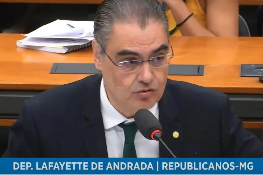 Votação do PL que proíbe distribuidoras de atuarem em GD é adiada