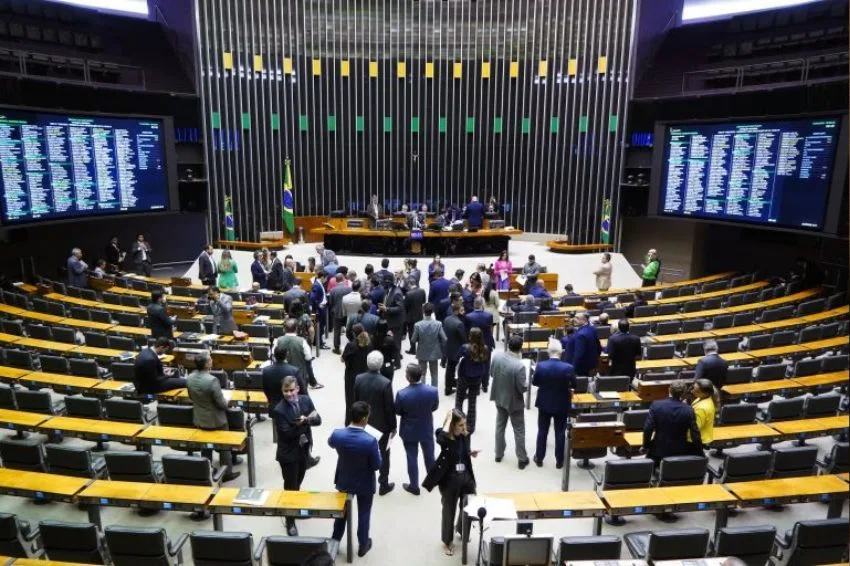 Dedução de gastos com geração de energia no IR é aprovada na Câmara
