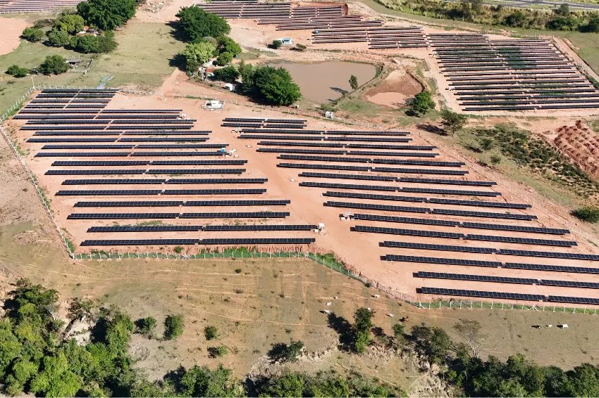 Ecom se prepara para operar três novas usinas solares