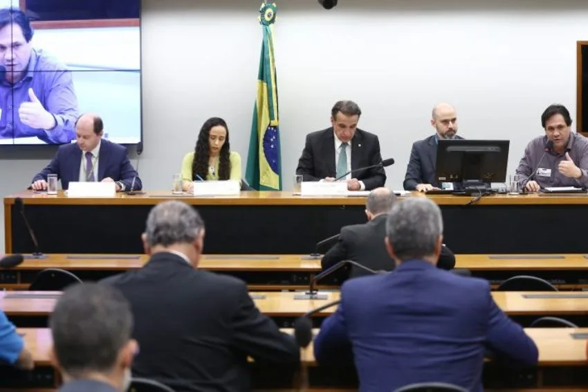 Projeto de Lei exige transparência sobre prejuízos com gatos nas contas de luz