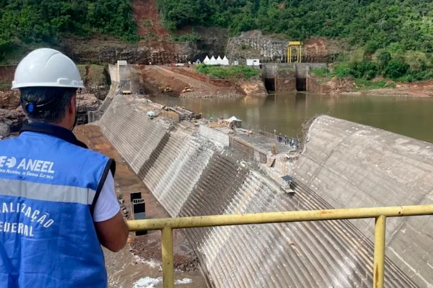 ANEEL realiza 1º sorteio de empresas credenciadas para apoiar fiscalização