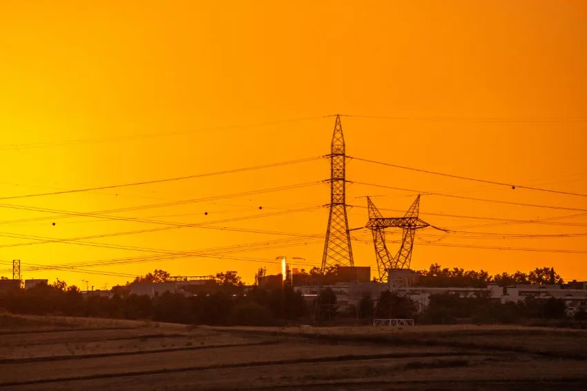 Brasil inicia testes em linha de transmissão para importação de energia da Venezuela
