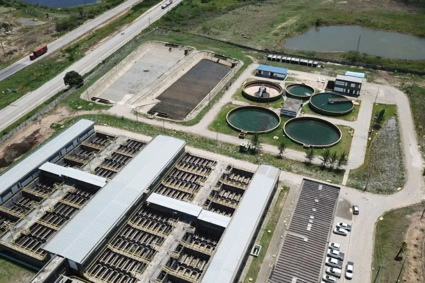 Companhia de saneamento economiza quase R$ 60 mi com Mercado Livre