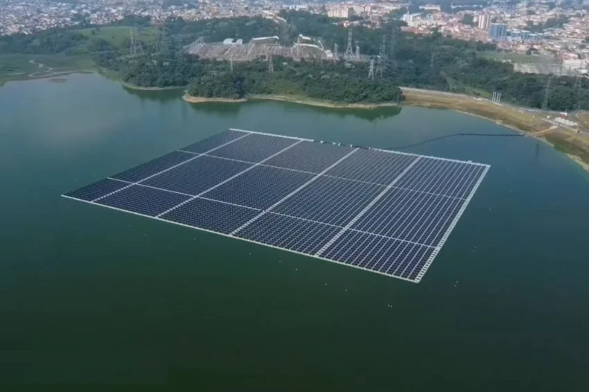 Usinas solares flutuantes podem apoiar as metas de energia dos EUA