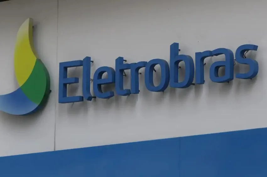 Eletrobras e Antaq firmam parceria para descarbonizar operações portuárias no Brasil
