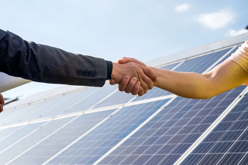 Energia solar em 2025: oportunidades, desafios e o caminho para o sucesso
