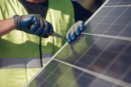 Instalação de painel solar fotovoltaico