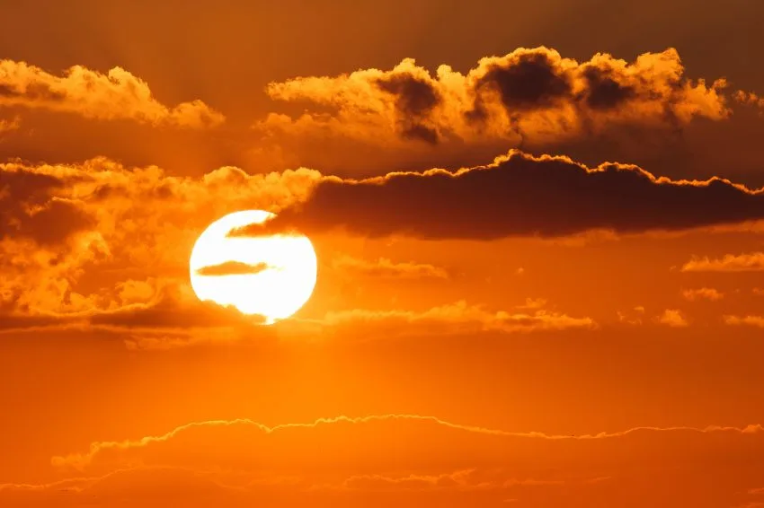 Os riscos com as ondas de calor e a energia solar