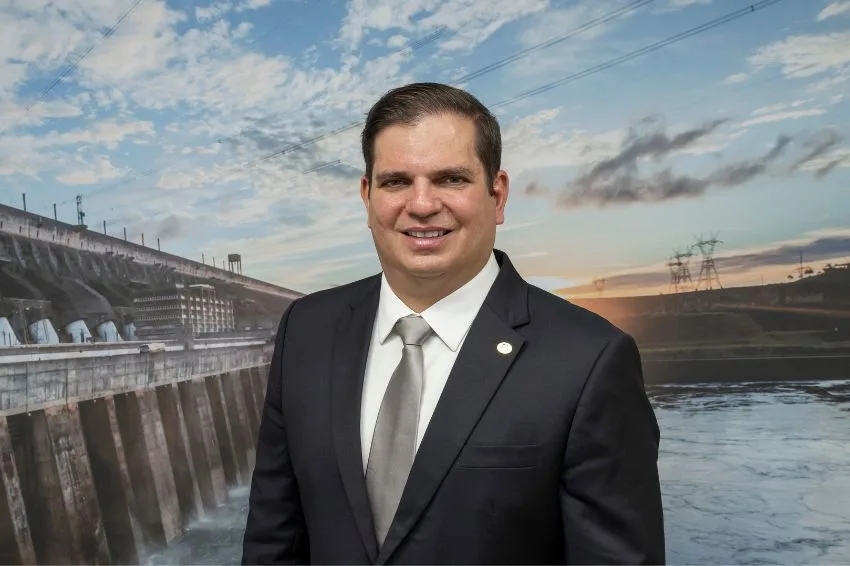 Queremos gerar energia em grande escala com solar flutuante, diz diretor da Itaipu