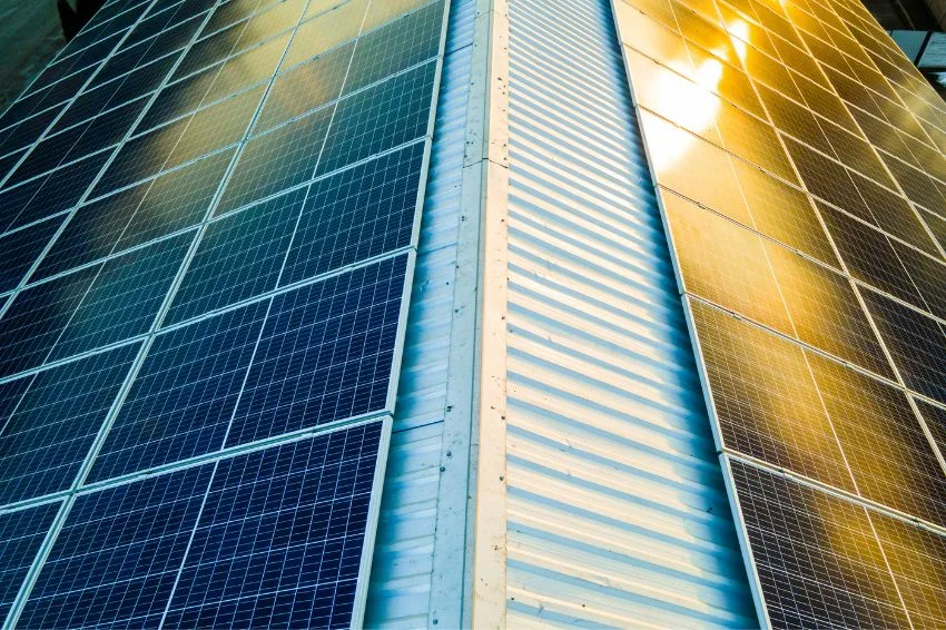 Inversores híbridos soluções inteligentes para o mercado de energia solar