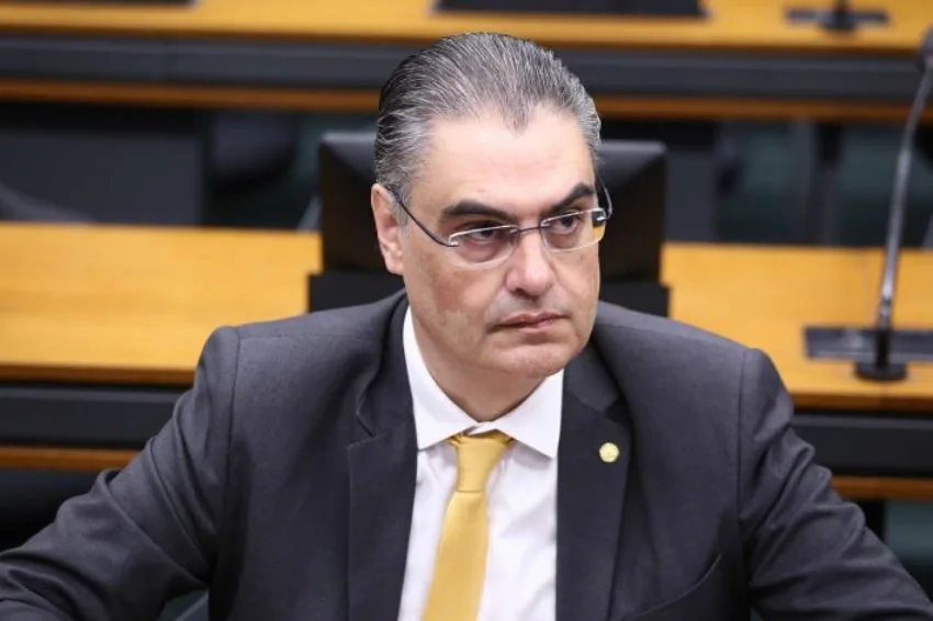 Lafayette assume presidência de comissão da Câmara, mas continuará em Minas e Energia