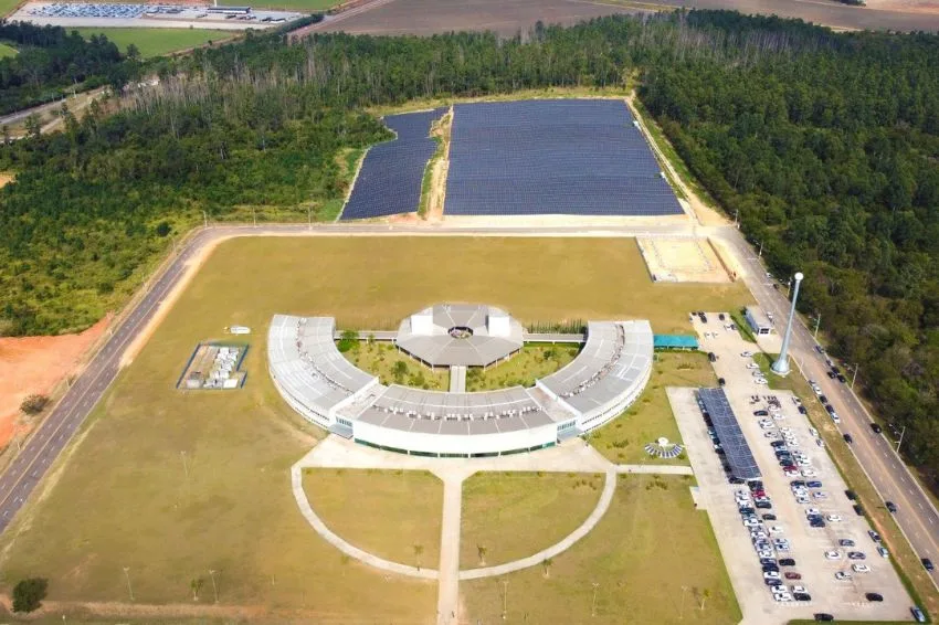 Parque Tecnológico de Sorocaba instala usina de GD com 10 mil painéis solares