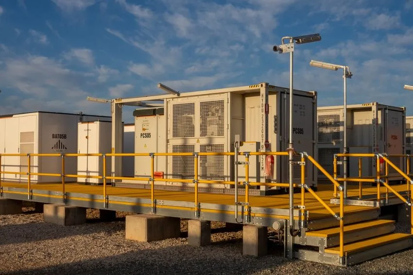 Remessas de ESS atingem 240 GWh em 2024 e seguem em alta para 2025
