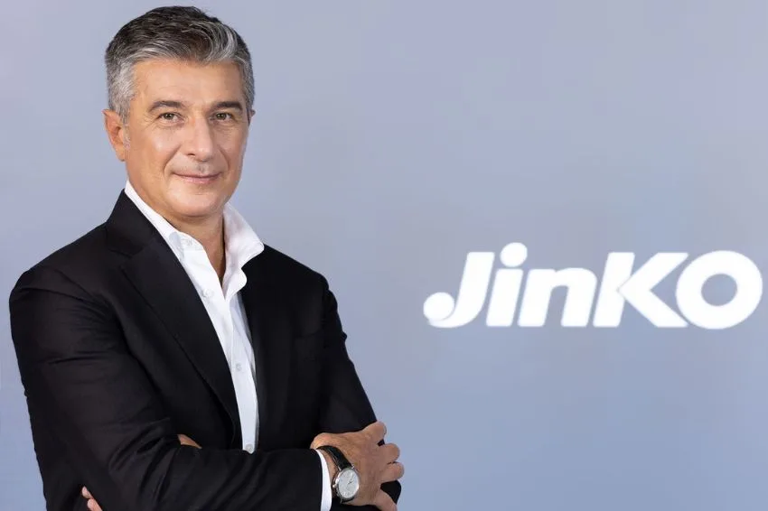 ‘Não há transição energética sem armazenamento’, afirma VP da Jinko Solar