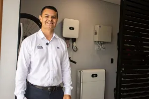 CANAL SOLAR - Do Byte ao Watt mercado de energia solar transforma vida de empresário