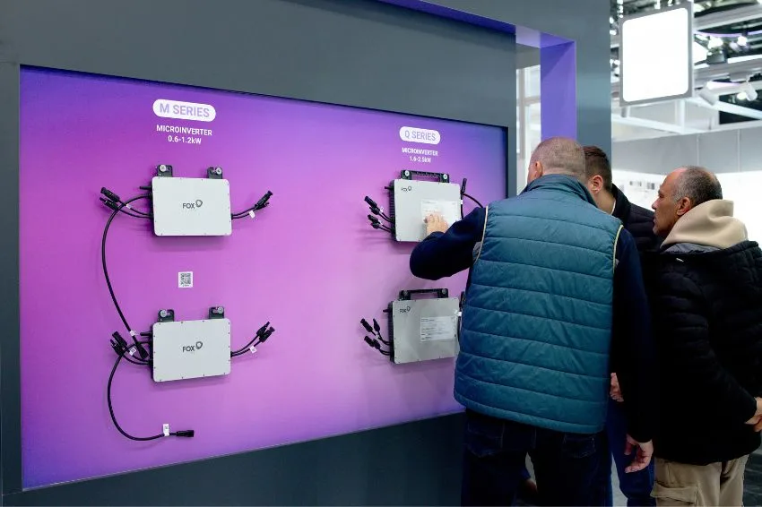 Canal Solar - Fox ESS lança microinversor com foco na homologação fast track