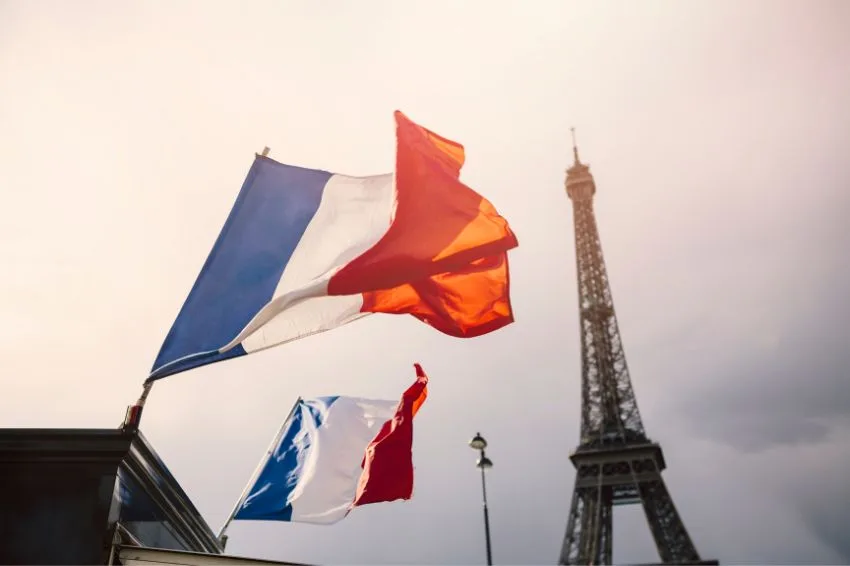Energia solar avança na França com 1,4 GW conectados no primeiro trimestre de 2025