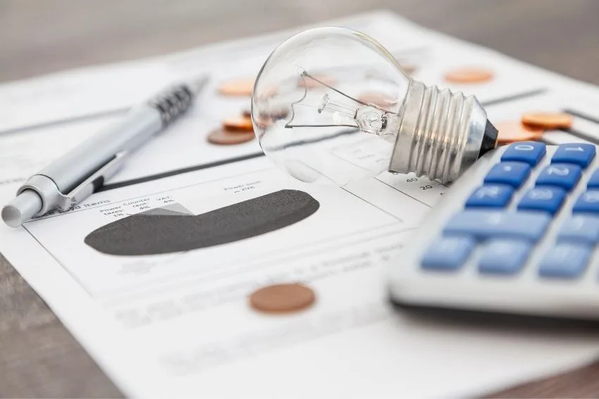 ANEEL autoriza reajustes de até 19% na conta de luz