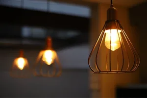 Canal Solar - Conta de luz dispara em junho e faz Brasil estourar meta de inflação