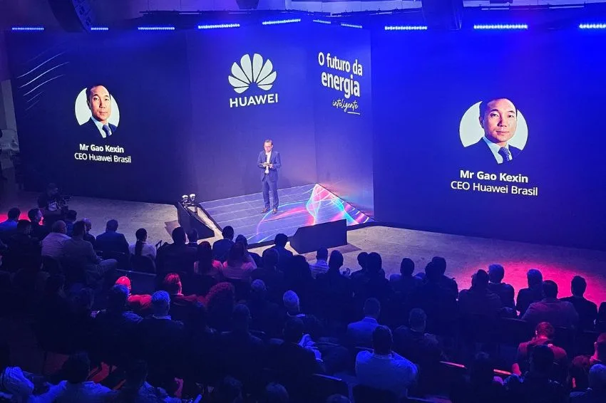 Canal Solar - Huawei lança solução de armazenamento de energia de larga escala