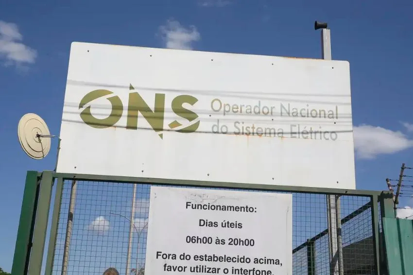 Canal Solar - Linha de transmissão e termelétricas são focos do ONS no período seco