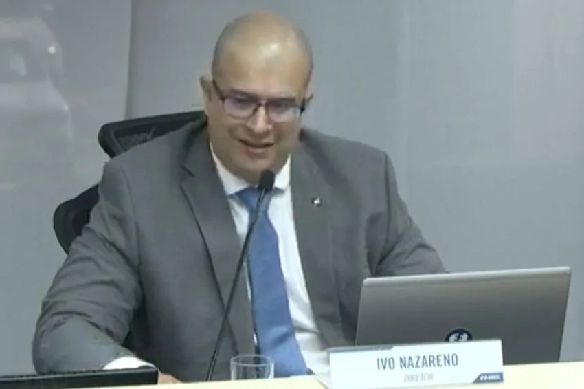 Ivo Nazareno, novo diretor substituto da ANEEL, estreia em sessão pública
