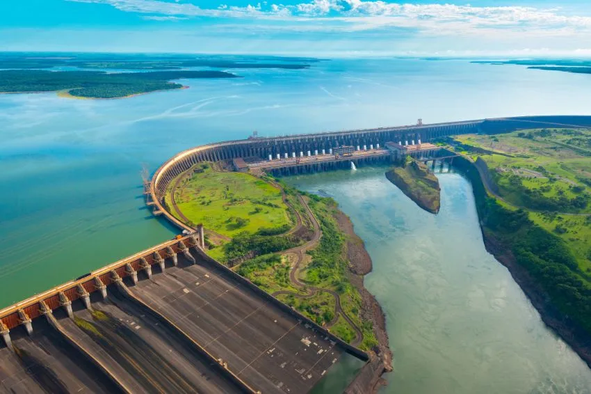 Bônus de R$ 883 milhões da Itaipu reduzirá contas de luz em agosto
