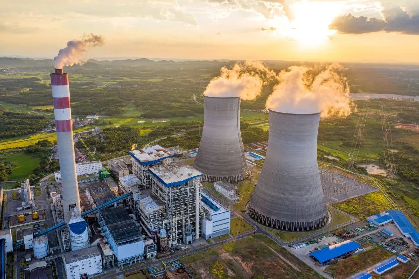 Canal Solar - ONS determina aumento do uso de térmicas para garantir energia