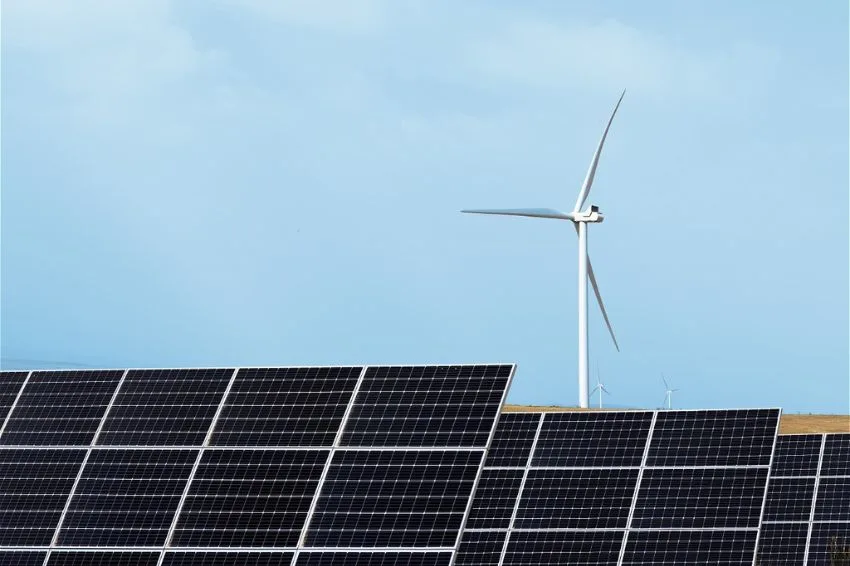 Canal solar - Renováveis já crescem o dobro da média global de eletricidade, aponta IRENA