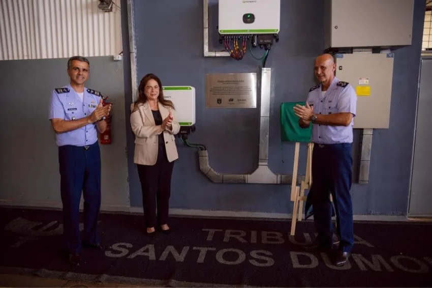 Canal-Solar - Força Aérea Brasileira inaugura usinas solares com geração de 1,7 GWhano