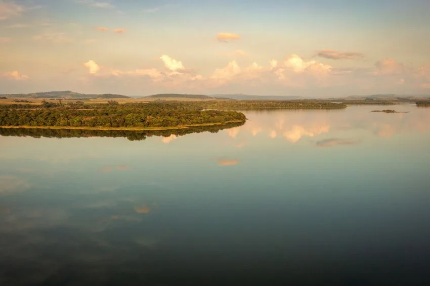 Canal Solar - Instalação de painéis solares no reservatório de Itaipu ocorrerá setembro