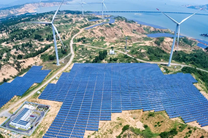 Canal Solar - Parceria entre MME e FGV mira R$ 2 trilhões em investimentos para fontes renováveis