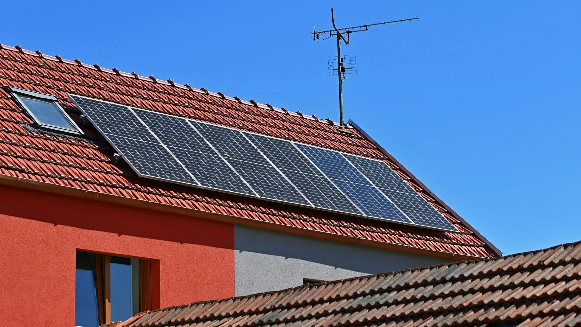 Canal Solar - Prefeitura lança programa de energia solar para famílias com até cinco salários mínimos