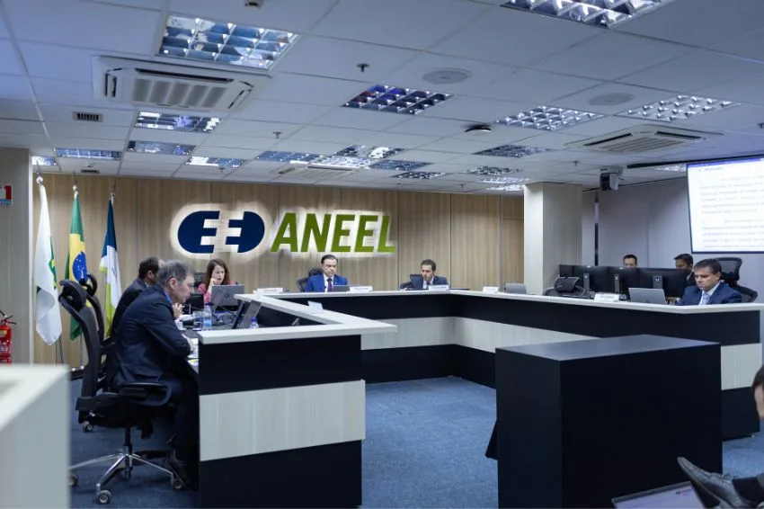 ANEEL dá posse a Gentil Nogueira e Willamy Frota em sua diretoria