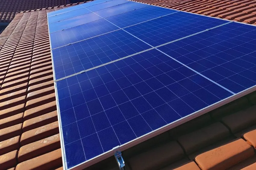 Canal Solar - Culpar os telhados solares é mirar no alvo errado