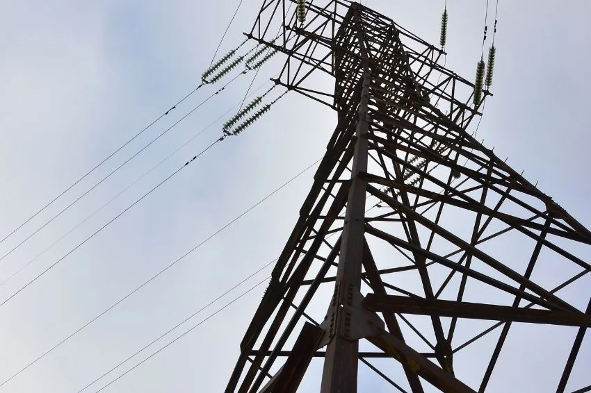 Canal Solar - ABSOLAR alerta para insegurança jurídica após veto à compensação por curtailment