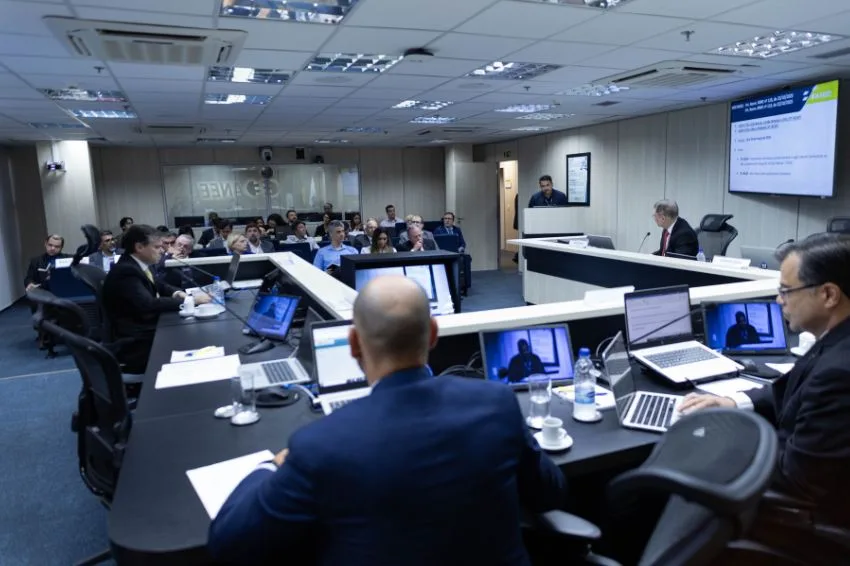 Canal Solar - ANEEL determina que 12 distribuidoras entreguem plano de corte de GD em 20 dias