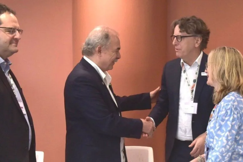 BNDES capta R$ 1,7 bilhão do KfW para mobilidade urbana e energia renovável