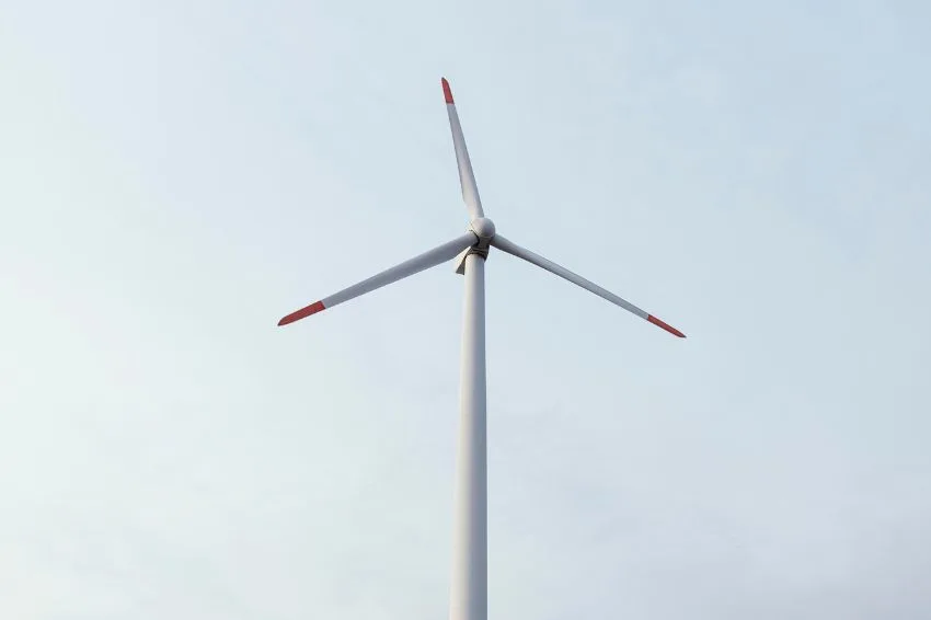 Mini turbina eólica: inteligência artificial otimiza geração de energia