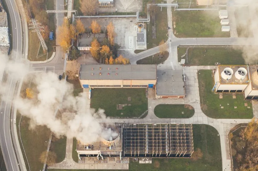 Fontes fósseis levam as emissões de CO₂ a nível recorde